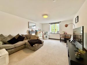 Photo 1- click for photo gallery